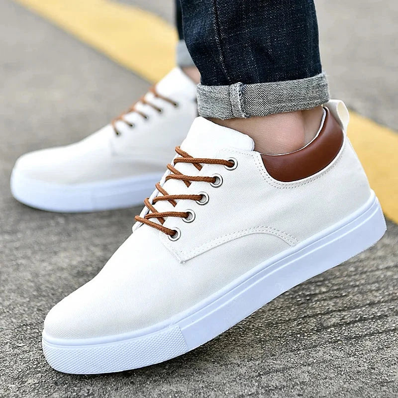 Herren Canvas Sneaker Weiß | Lässige Freizeitschuhe mit braunen Schnürsenkeln [ Herrenkollektion - Schuhe - Turnschuhe ] 280 - Herren Canvas Sneaker Weiß Gratti Offiziell Weiß 7 