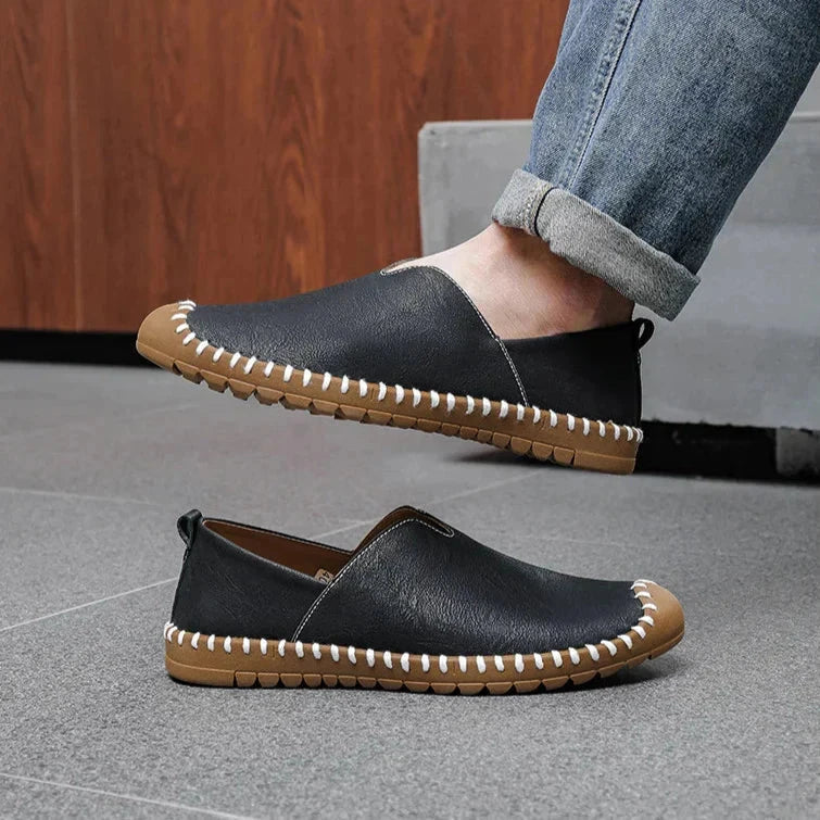 Herren Leder Loafer | Lässige Mokassins mit Kontrastnaht schwarz [ Herrenkollektion - Schuhe - Elegante Schuhe ] 267 - Gratti Offiziell 