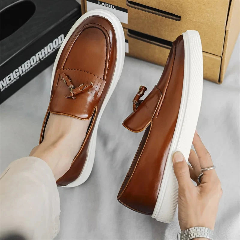 Herren Leder Loafer mit Quasten | Urban Schuhe mit Plateau Sohle braun [ Herrenkollektion - Schuhe - Elegante Schuhe ] 270 - Herren Leder Loafer mit Quasten Gratti Offiziell 