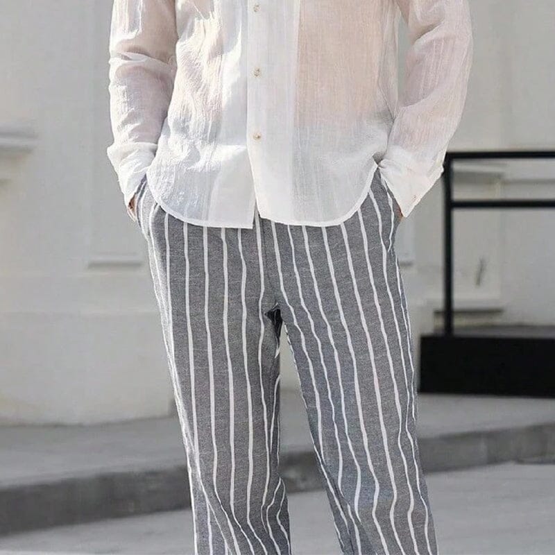 Herren Leinenhose gestreift | Lässige Sommerhose mit Kordelzug [ Herrenkollektion - Frühling & Sommer '25 - Leinensets ] 114 - Herren Leinenhose gestreift Gratti Paris 
