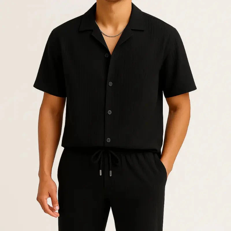 Herren Plisse Set Weiß | Lässiges Hemd und Hose im Falten-Design [ Herrenkollektion - Leinensets - Frühling & Sommer '25 ] 190 - Herren Plisse Set Weiß Gratti Berlin 