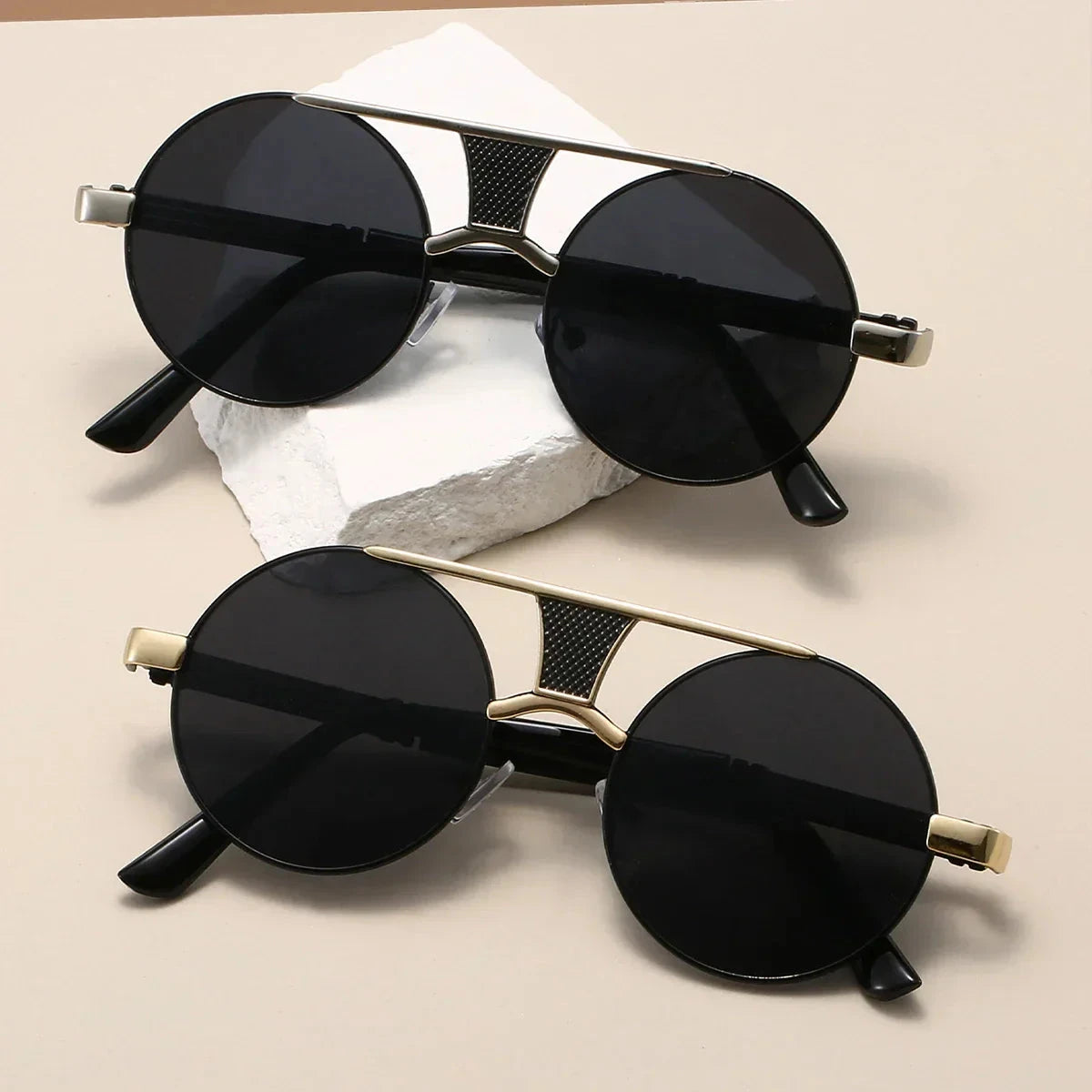 Herren Sonnenbrille Steampunk | Runde Vintage Brille mit Metallrahmen rot [ Herrenkollektion - Sonnenbrille - Freizeitbrille ] 226 - Herren Sonnenbrille Steampunk Gratti Offiziell 